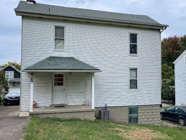 Building Photo - 432 Juniper St