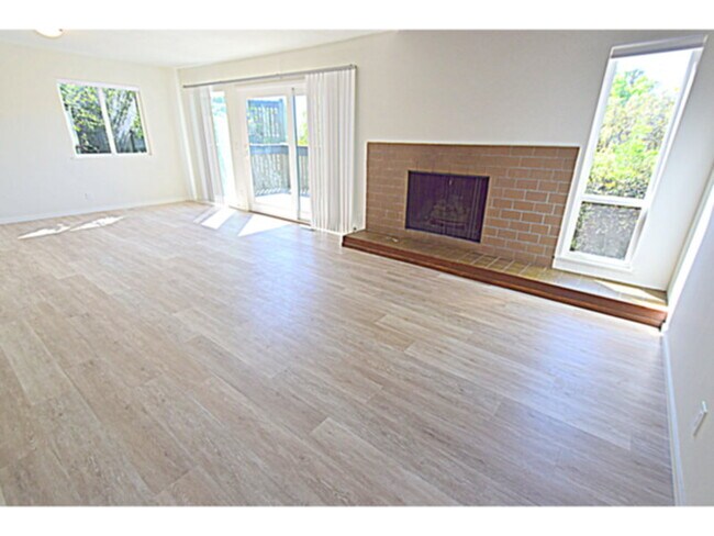 Building Photo - 75 Windstone Dr