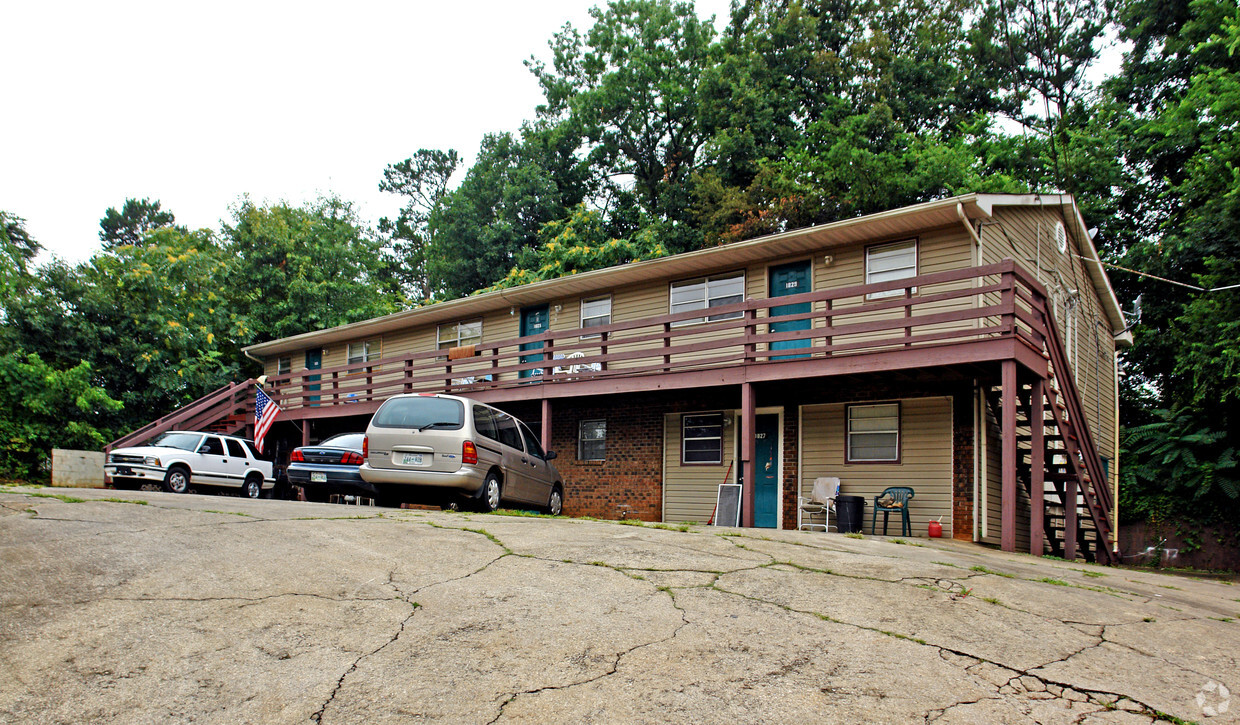 Building Photo - 1819-1837 Elkmont Cir