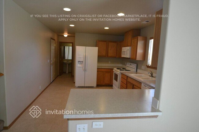 Building Photo - 206 Lane Blvd NE