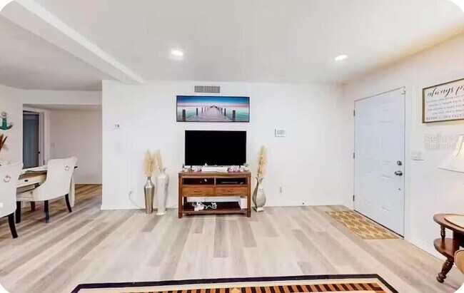 Foto del edificio - 2760 Kumquat Dr
