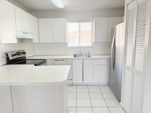 Foto del edificio - 3260 W 70th St