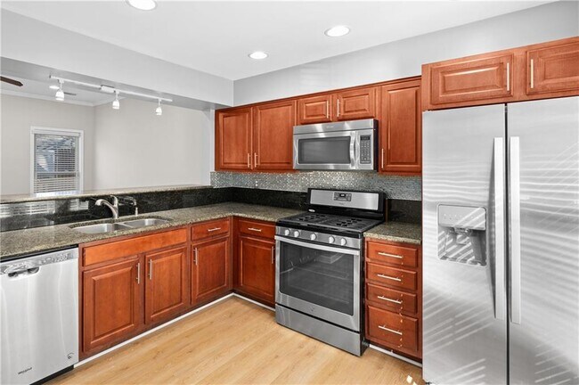 Foto del edificio - 410 Wedgewood Way