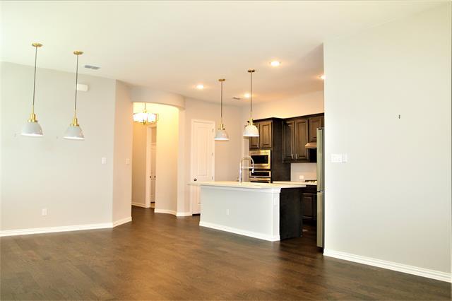 Foto del edificio - 5512 Pebble Dr