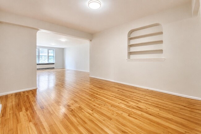 Building Photo - 500 Kappock St