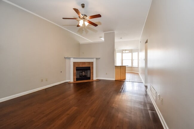 Building Photo - 8456 Cross Point Dr