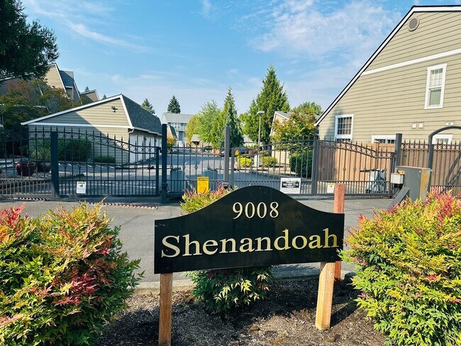 Foto del edificio - Charming Condo In the Center of Vancouver