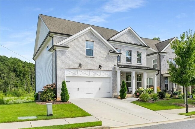 Building Photo - 520 Walden Glen Ln