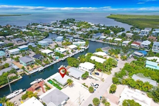 Foto del edificio - 125 Gardenia St