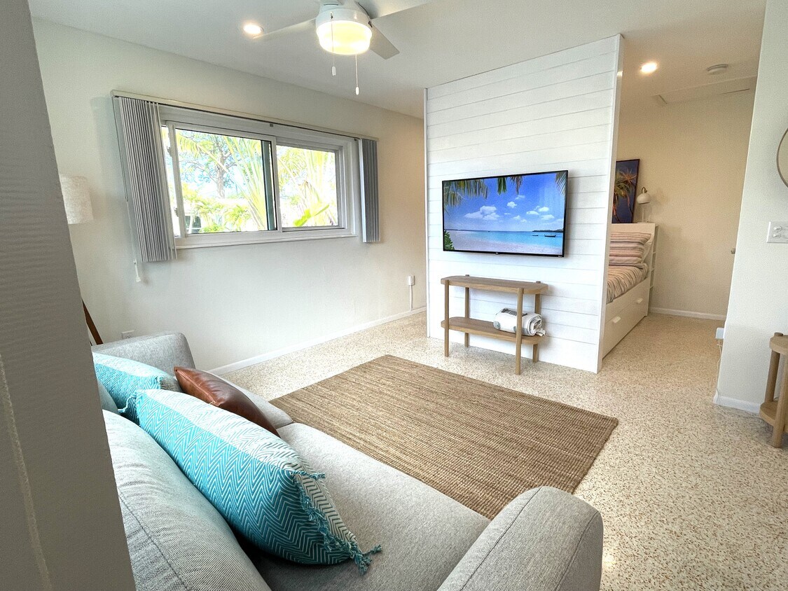 1440 Pearl St, Nokomis, FL 34275 House for Rent in Nokomis, FL