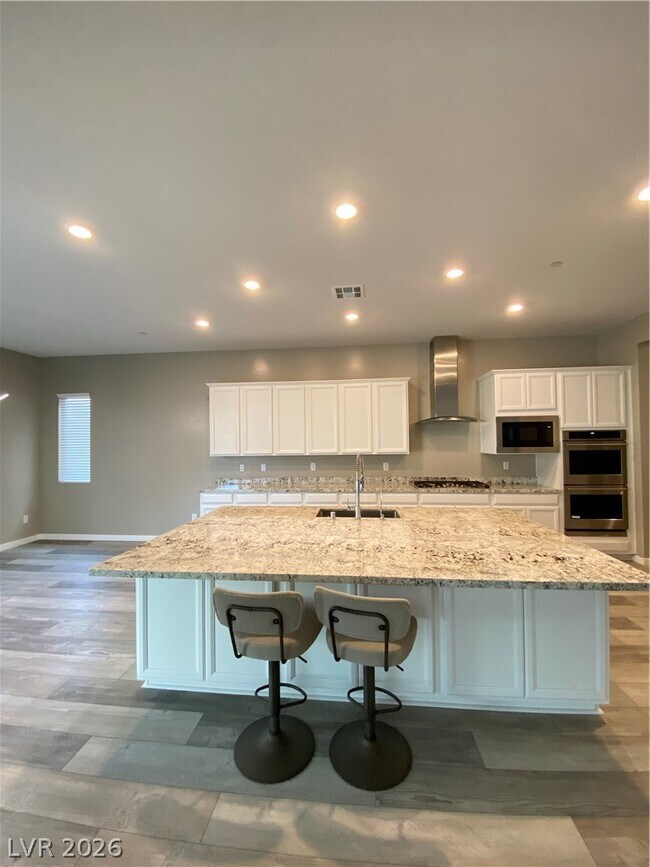 Building Photo - 695 Daylight Ridge Ct