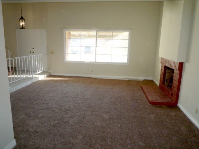 Building Photo - 8631 Acapulco Cir