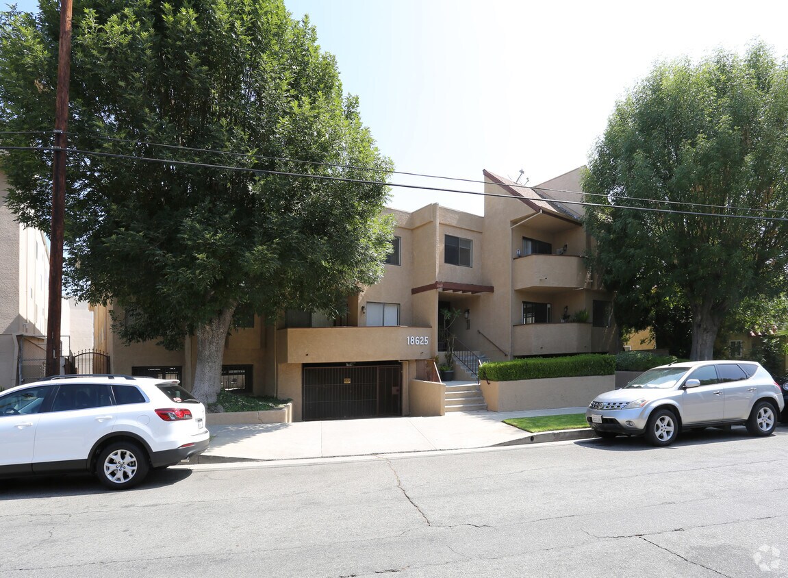 Primary Photo - Clark Apartments