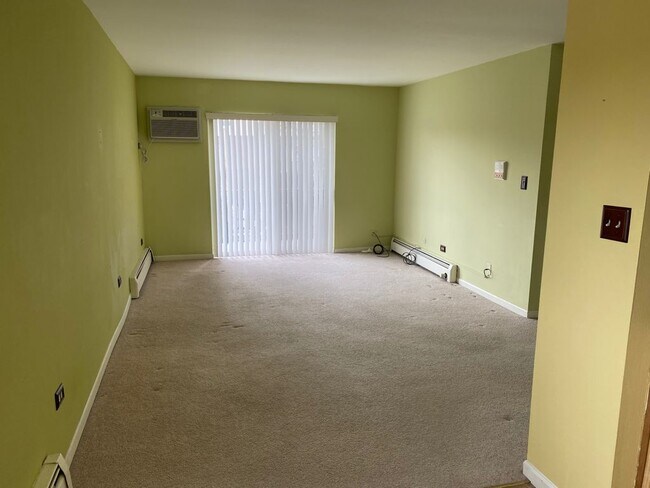 Foto del edificio - 361 W Hawthorne Cir