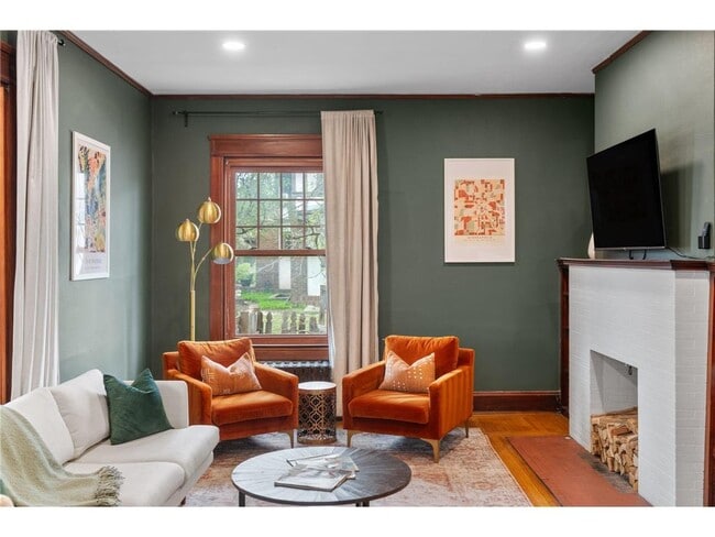 Foto del edificio - 2411 Blaisdell Ave