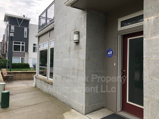 Foto del edificio - 7405 Battery Park Blvd