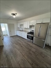 Building Photo - 29 Bloomfield Ave