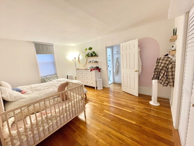 Bedroom - 6311 Queens Blvd