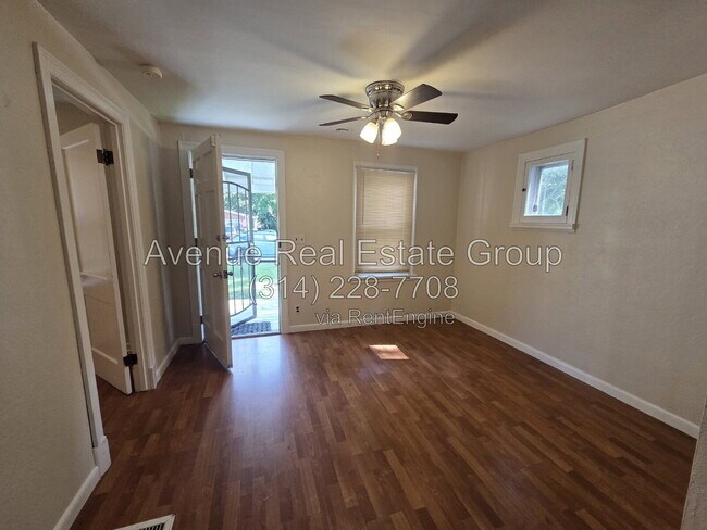 Building Photo - 135 Grether Ave