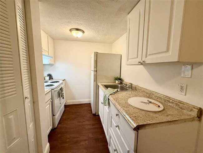 Foto del edificio - 510 SW 69th St