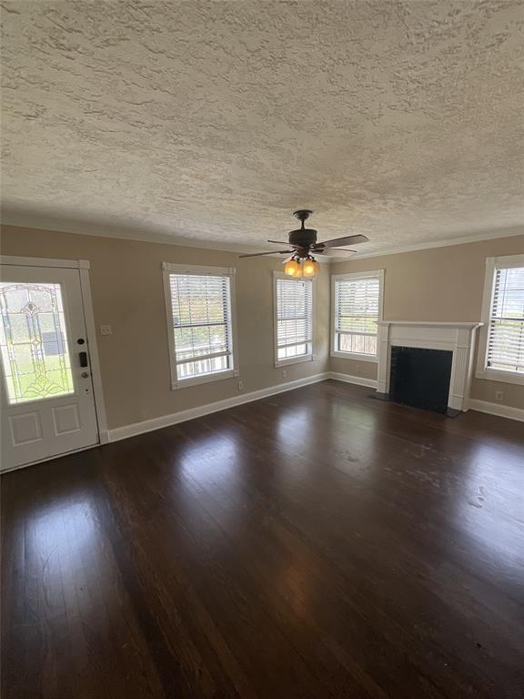 Foto del edificio - 838 E 29th St