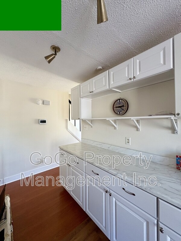 Foto del edificio - 227 Old Towne Rd
