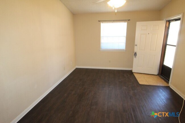 Foto del edificio - 403 Northern Dove Ln