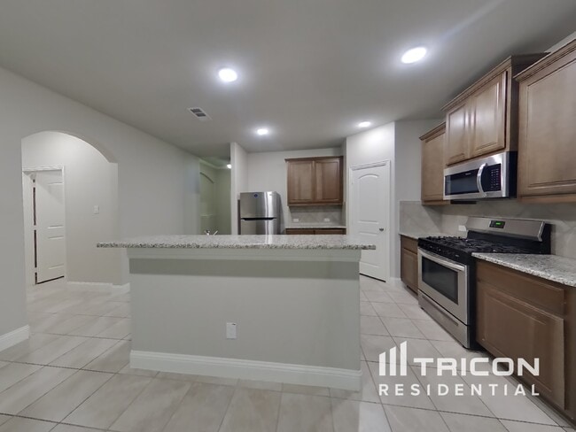 Building Photo - 7816 Cypress Dr