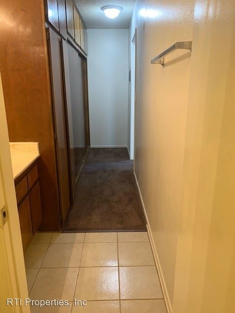 Foto del edificio - 4365 W 141st St
