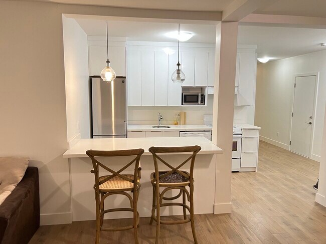 Photo du bâtiment - 13250 16 Av