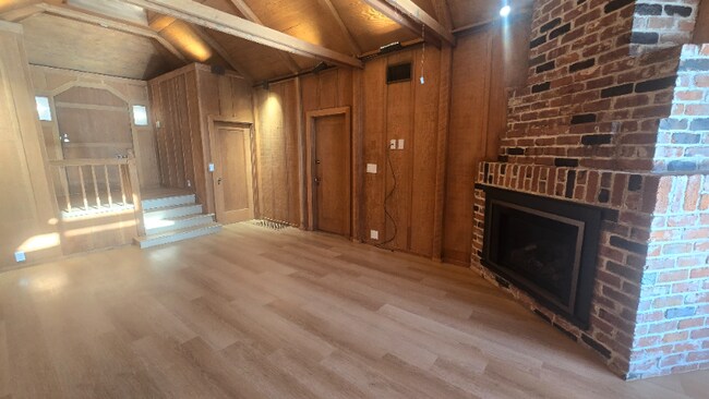 Foto del edificio - 2665-2665 Shasta Rd