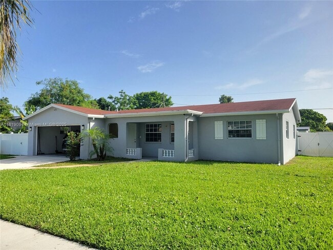 Building Photo - 1814 Oakmount Dr