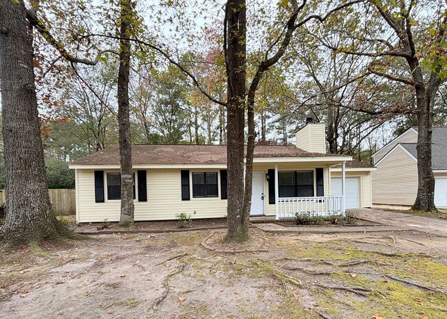 Building Photo - Available now. FULLY-RENOVATED 3 BR/2 BA H...