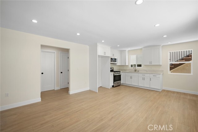 Building Photo - 1007 W Angeleno Ave