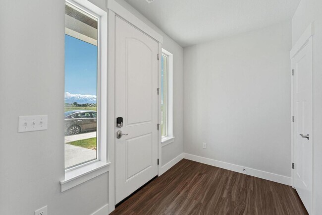 Foto del edificio - 1922 N 3330 W