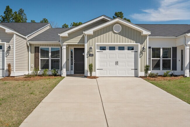 Foto del edificio - 8121 Bannock Cir