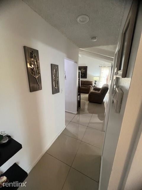 Foto del edificio - 6854 Tiburon Dr