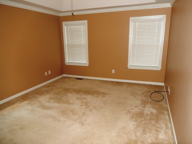 Building Photo - 28 Roseangel Ct