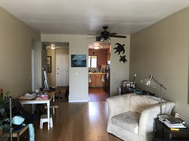 Foto del edificio - "Charming 2-Bed, 2-Bath Boulder Apartment with Cozy Fireplace and Spacious 1030 Sq Ft Layout!"