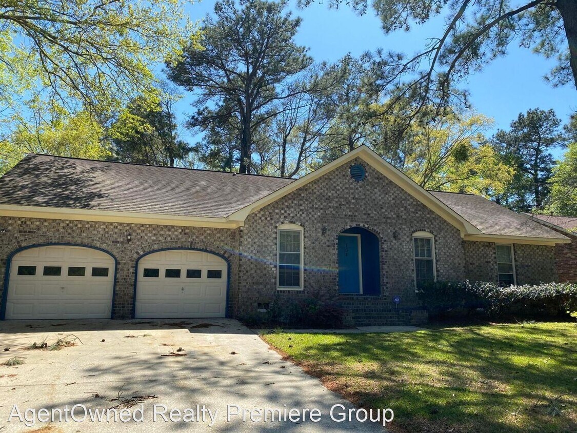 Primary Photo - 4 br, 2 bath House - 104 Cherry Hill Ave