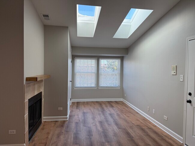 Foto del edificio - 1403 E Wyndham Cir