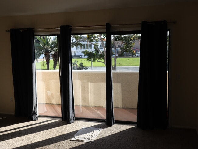 Foto del edificio - 4453 West Coast Hwy