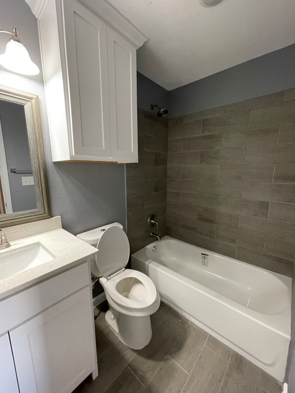 Building Photo - 501 S Front St