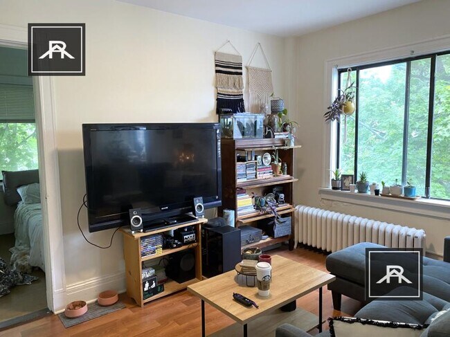 Foto del edificio - 1 bedroom in Newton MA 02460