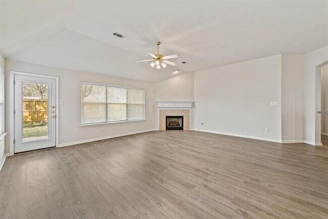 Building Photo - 10414 Friars Hill