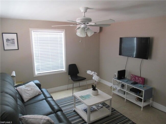 Foto del edificio - 778 107th Ave N