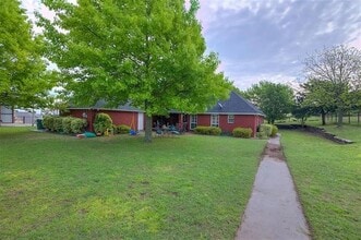 Building Photo - 3500 W Farm to Market 5