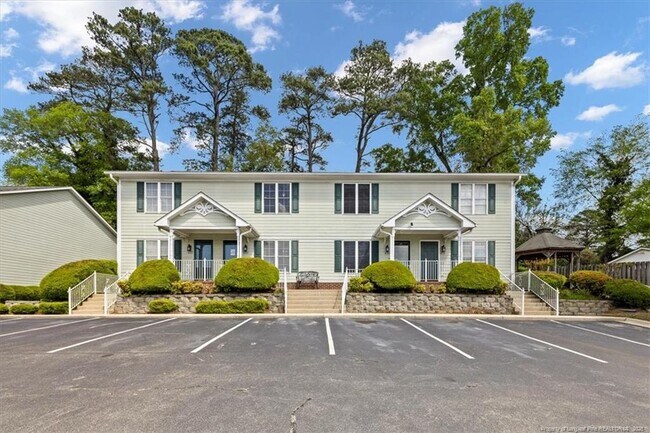 Foto del edificio - 421 Cityview Ln