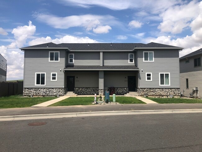 Building Photo - 1272 NW Terre View Dr