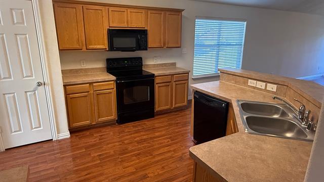 Foto del edificio - 519 Creekside Dr